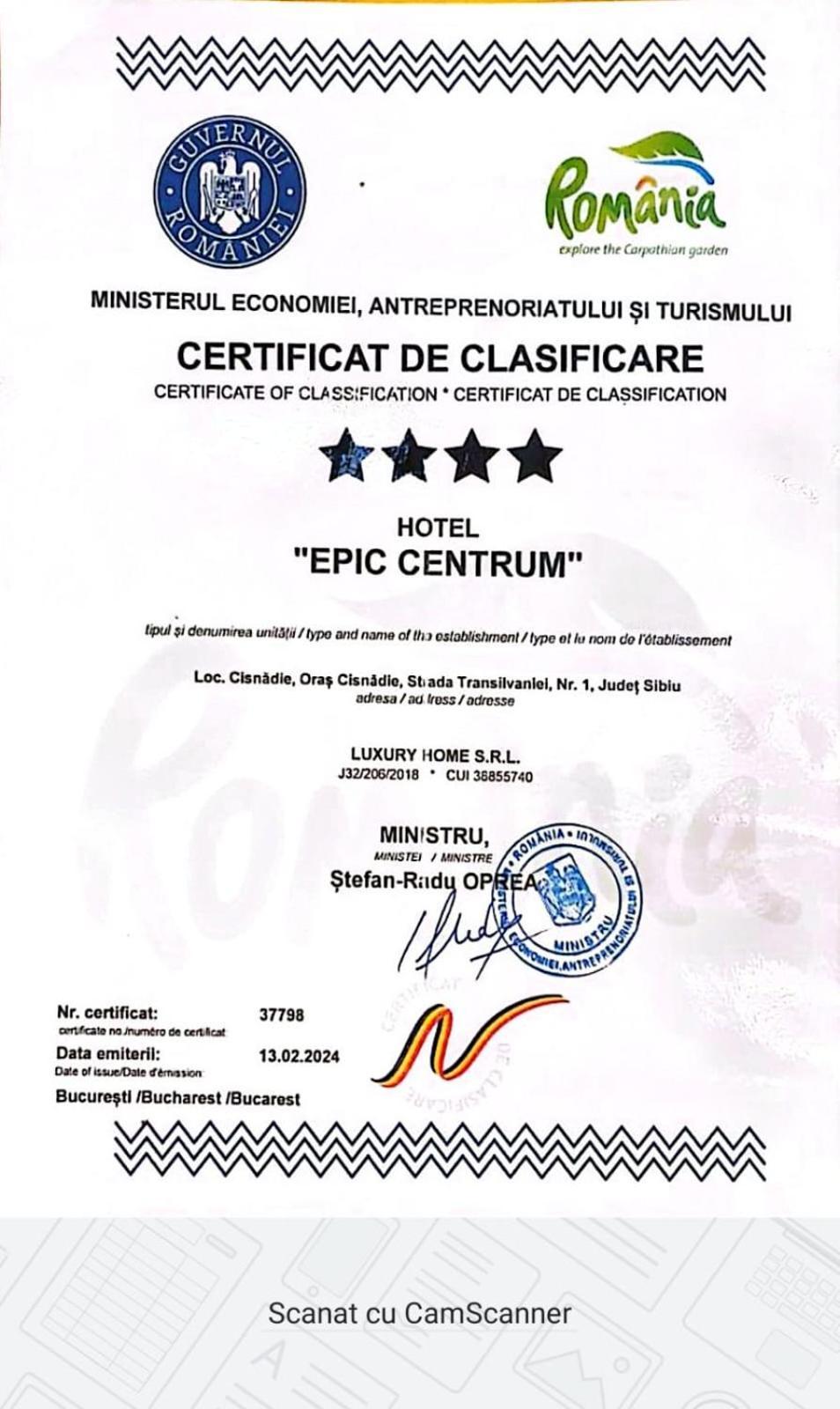 Hotel Epic Centrum Cisnadie Экстерьер фото
